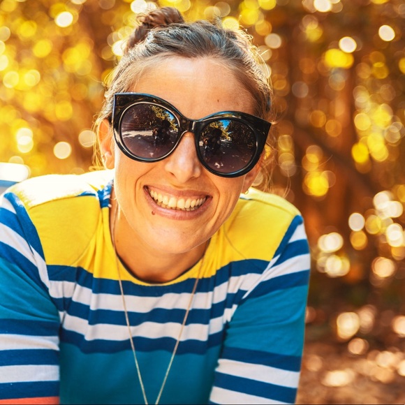 Meet your Posher, Agustina - Picture 1 of 2